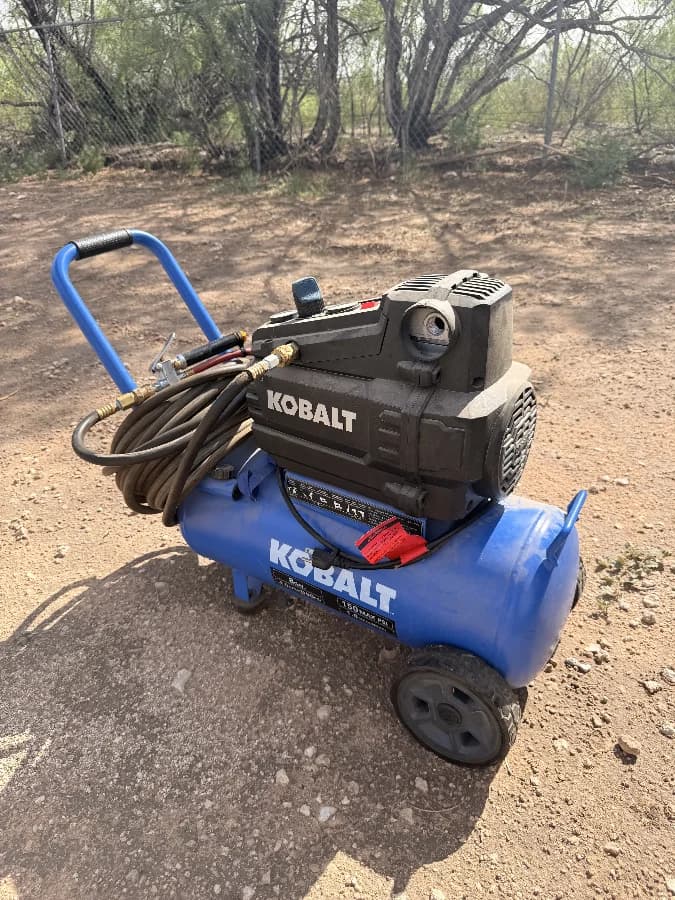 Kobalt 8 gal. Air Compressor